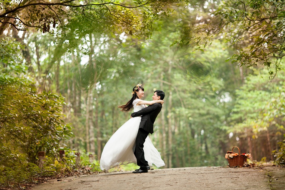 كيفية الحصول على صور الزفاف الاحترافية والمميزة